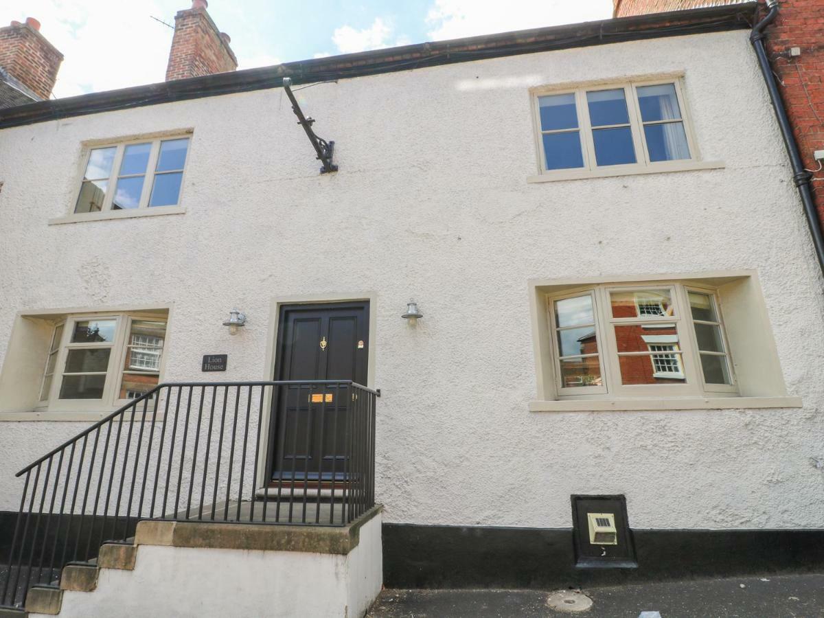 Lion House Villa Ashbourne  Exterior photo